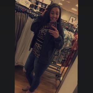 Meet your Posher, Erica